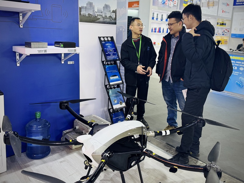 1733727843873545.jpg 小無人機(jī).jpg